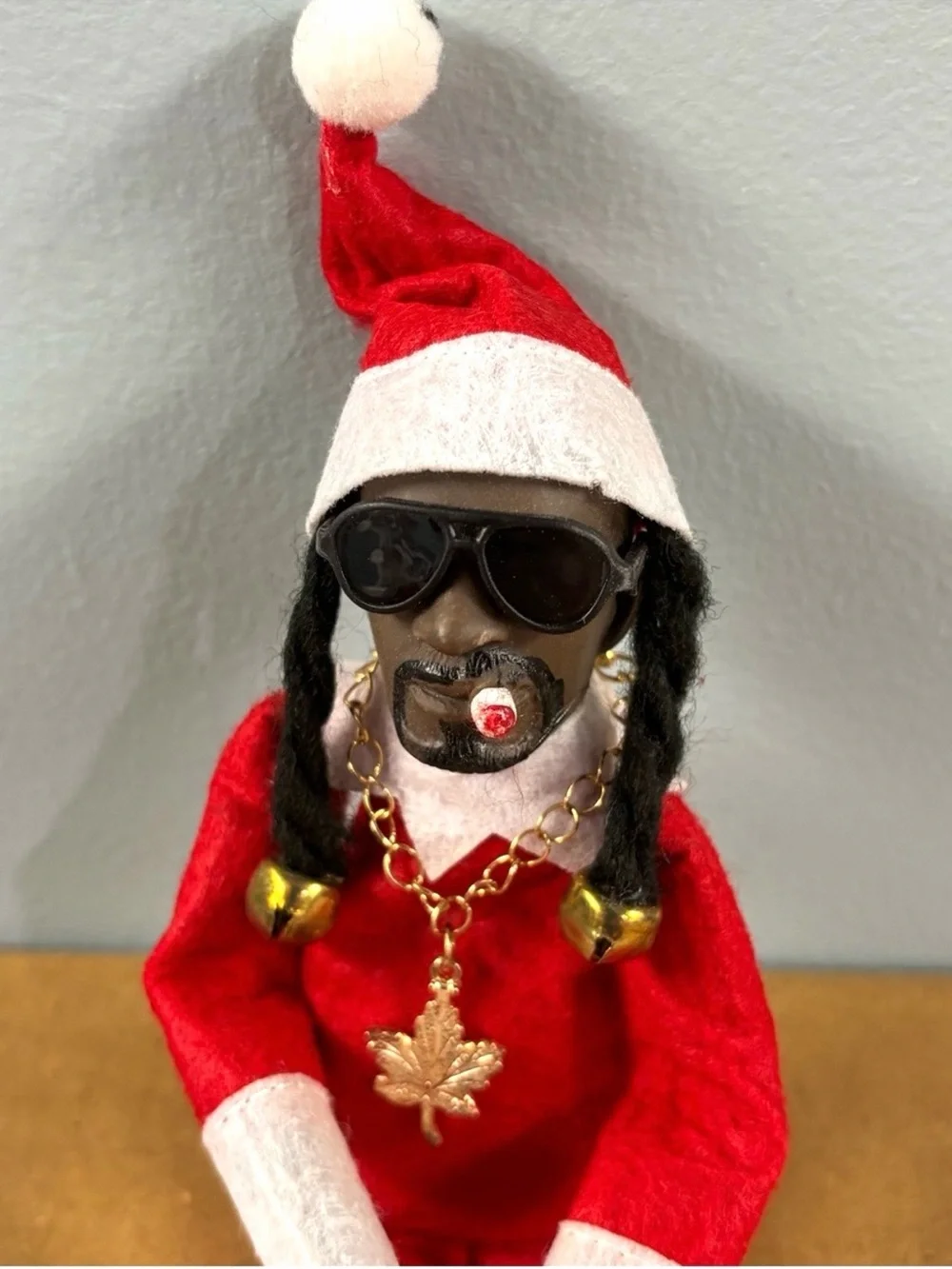 SNOOP ON A STOOP Holiday Elf in green or red with dreads necklace and New in box